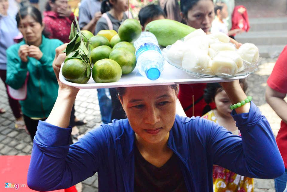 Người dân Sài Gòn dâng lễ vua Hùng ngày giỗ Tổ